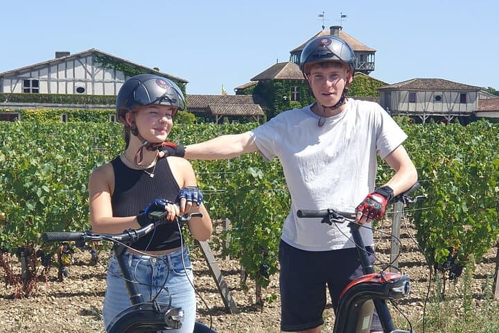 Off-road scooter tour tasting 2 wines in La Louvière