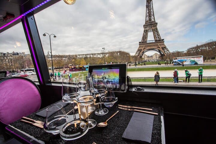 Enjoy the most beautiful panoramic view from Paris