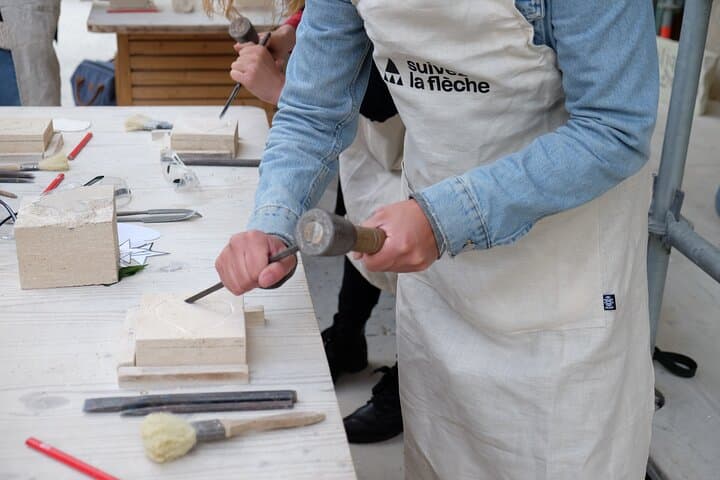 Saint-Denis: Blacksmithing, stone cutting, cathedral builders
