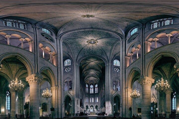 Semi-private Walking Tour: Notre Dame Mystery and Latin Quarter