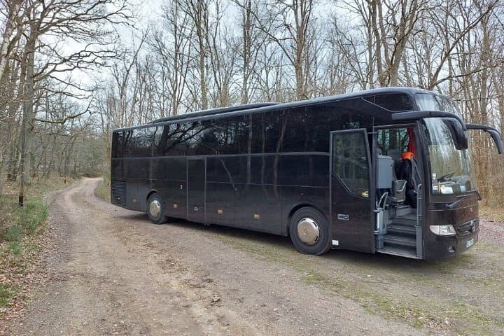 Bus for groups available
