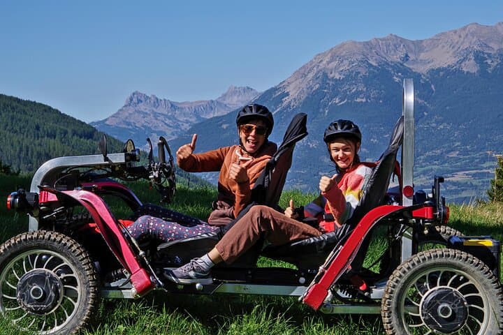 E-escape excursion in Swincar 2h: exceptional landscapes