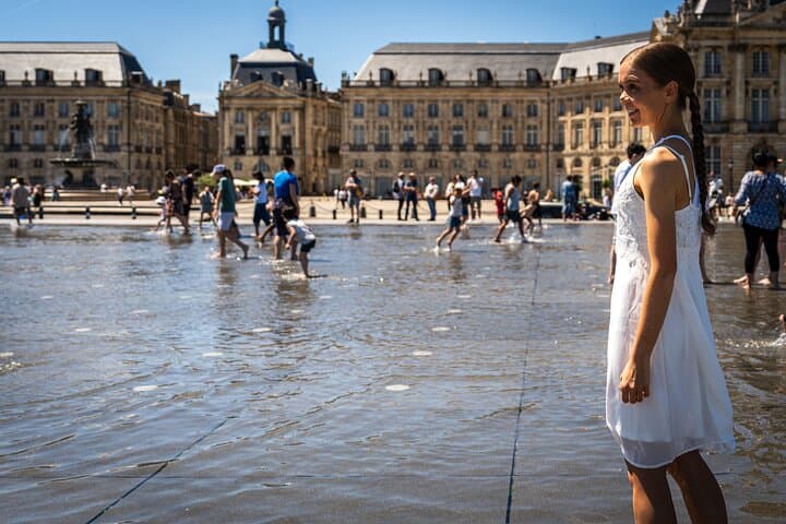 2 Hour Private Photo Session in Bordeaux (THE MOST BEAUTIFUL)