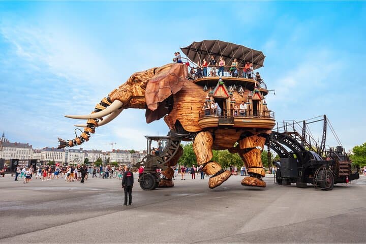 Nantes Scavenger Hunt & Highlights Self-Guided Walking Tour