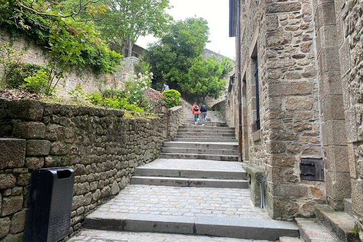 Walkway on the way to the abbey