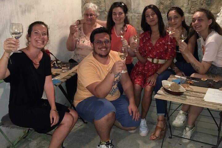 Home wine tasting workshop