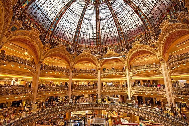 Discover Spectacular Paris: Self-Guided Audio Tour