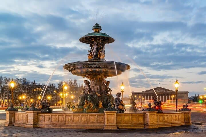 Discover Spectacular Paris: Self-Guided Audio Tour