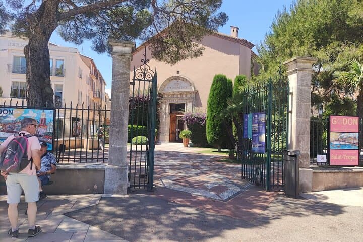 Full-Day Private Tour to St-Tropez and Port Grimaud from Nice