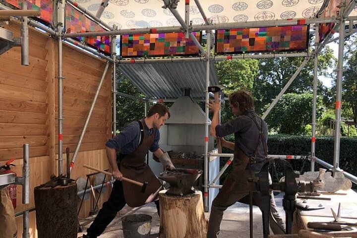 Saint-Denis: Blacksmithing, stone cutting, cathedral builders