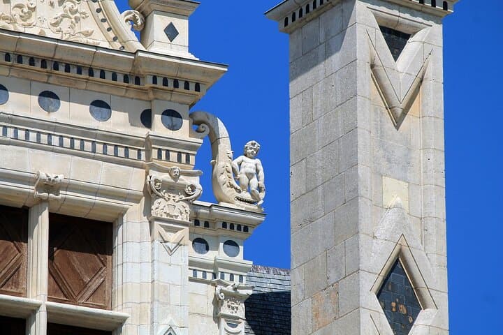 Chambord Enchantment: Exclusive Private Guided Walking Tour