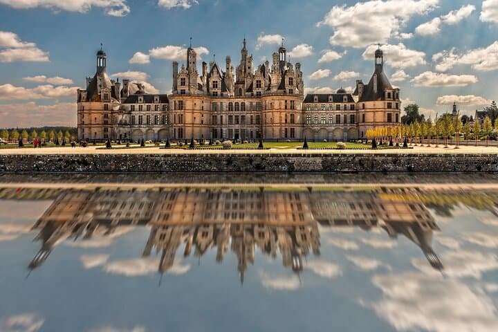 Chambord Enchantment: Exclusive Private Guided Walking Tour