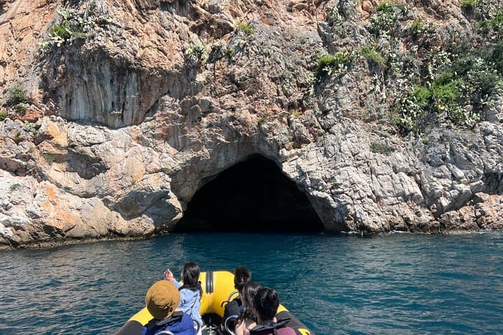 Sea trip from Villefranche sur Mer to Mala with swimming