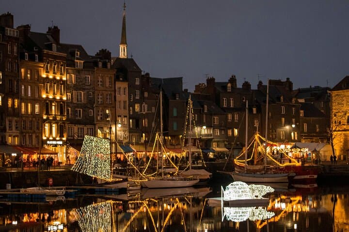 Private Guided Walking Discovery Tour of Honfleur