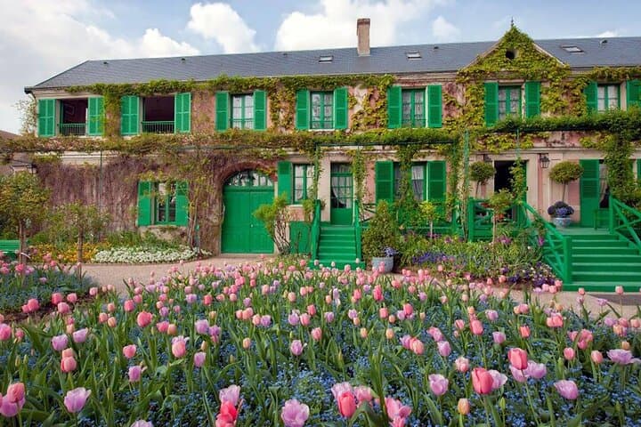 CLAUDE MONET’S HOUSE AND GARDENS - GIVERNY