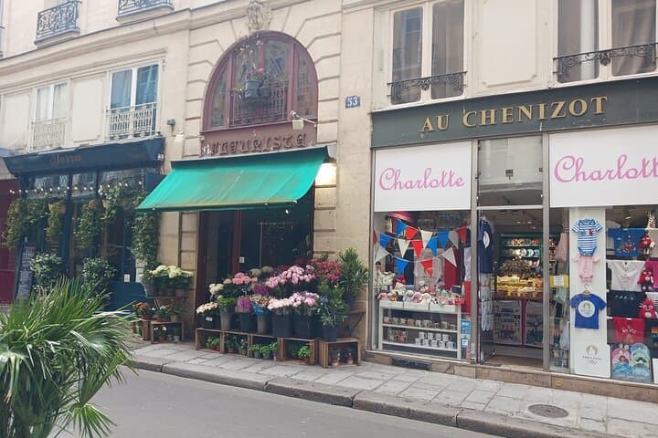 LAUNCH OFFER Notre-Dame Island Food Tour with Cheese & Wine Taste