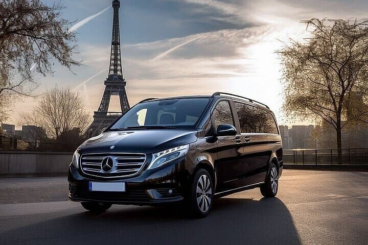 Romantic Eiffel Proposal Experience with Private Pickup and Guide