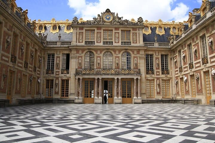 Gardens and Grandeur Day Trip to Giverny, Versailles & Trianon