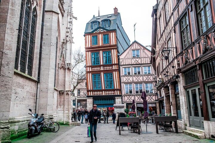 Private Tour in the Footsteps of Claude Monet in Giverny and Rouen