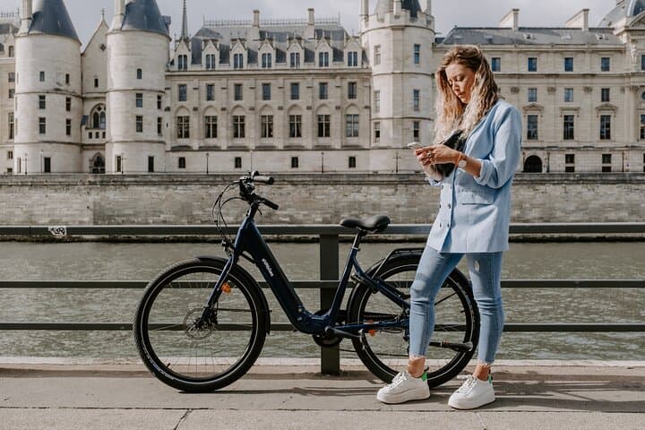 Electric Bike Rental in Paris