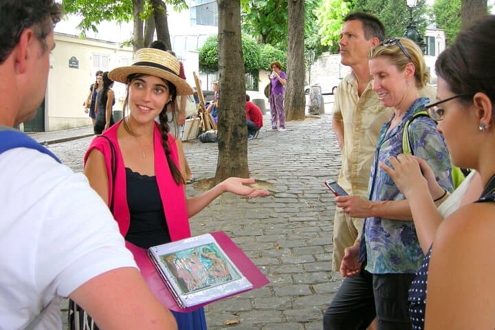 Montmartre Marvels Private Tour including Renoir Gardens Entrance
