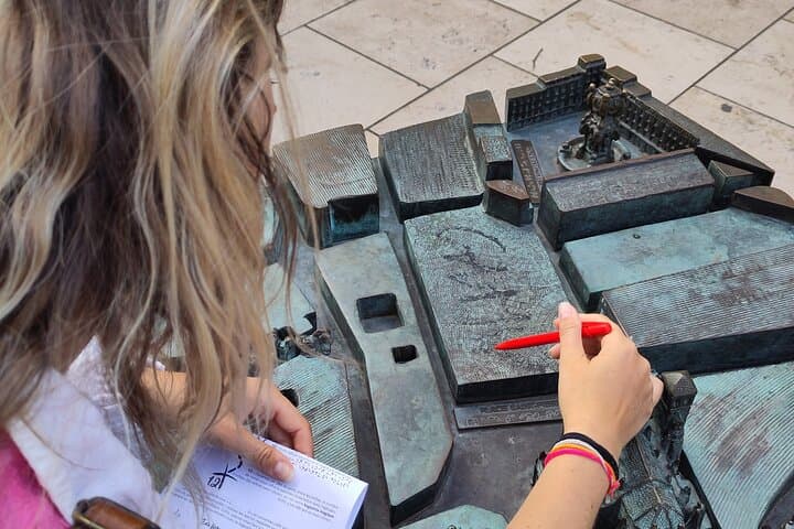Urban Escape Game in Lille – Track Game in Old Town