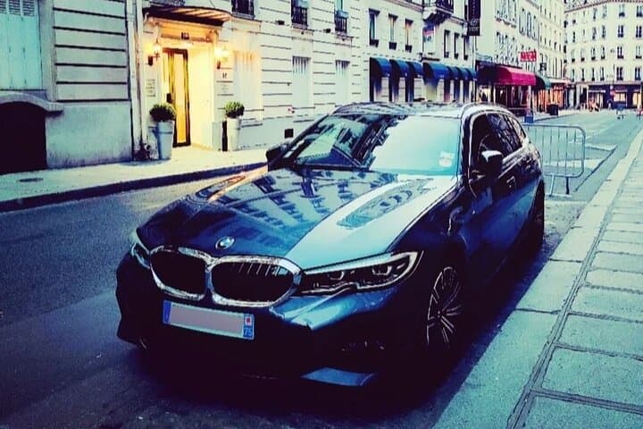 early Pick up @Hotel in Paris 9th arrondissement