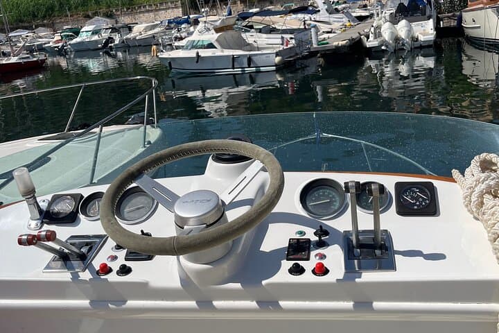 Private Luxury Boat Tour on a Day Cruiser – Nice/Monaco