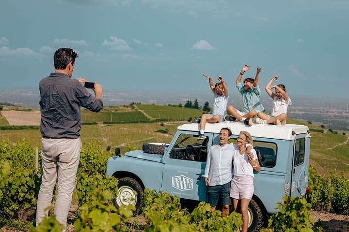 Lyon: Private Burgundy Half Day Wine Tour by Vintage Land Rover