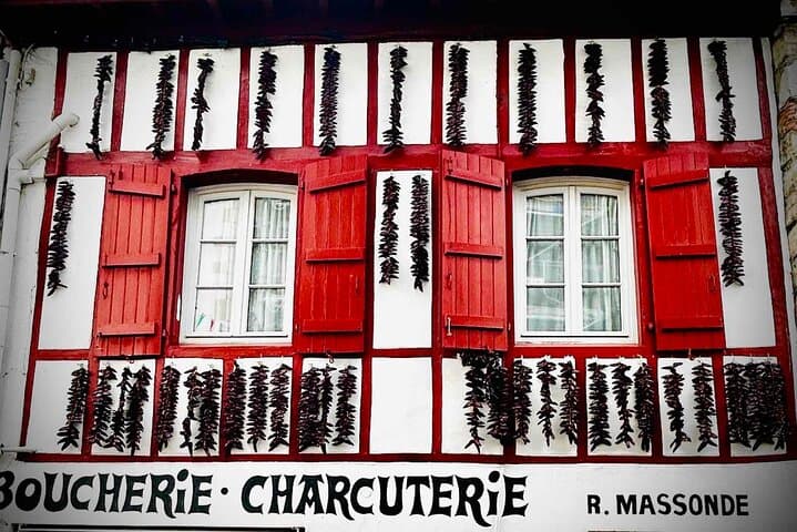Hossegor: The most beautiful Basque villages! Private excursions.