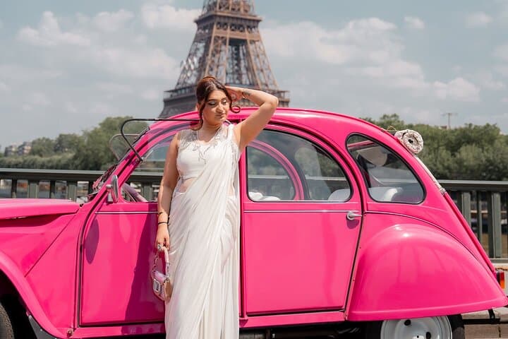 2 Hours Private Guided Tour in a Pink Citroën 2CV