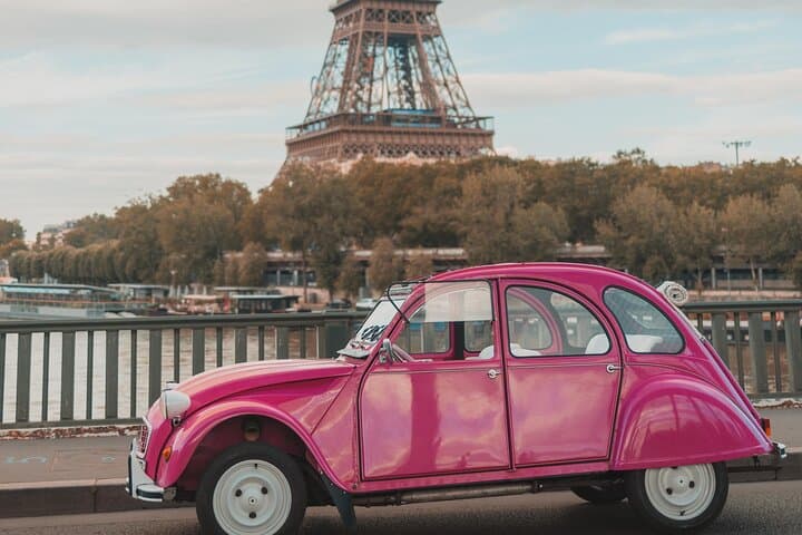 Half Day Private Tour in Paris with Pink Citroen 2CV