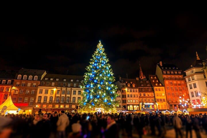 A Private Christmas Walking Tour in Strasbourg with Mulled wine