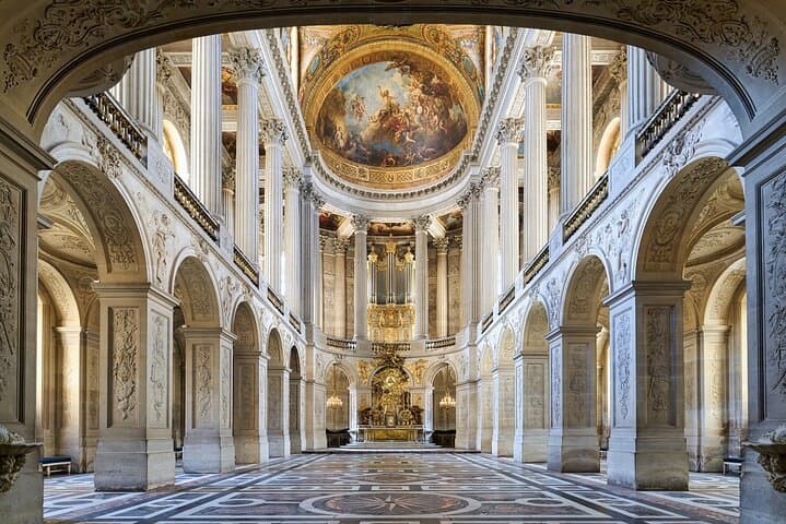 Versailles Palace and Gardens Tour