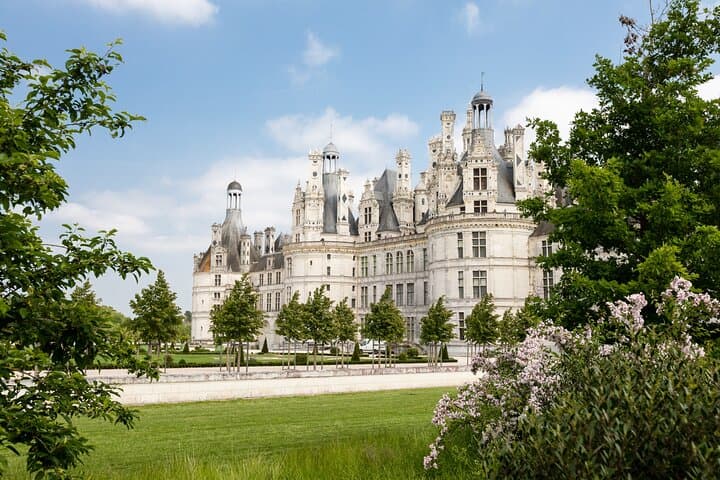 Loire Wine Day from Paris with Chambord Castle & 6 Tastings