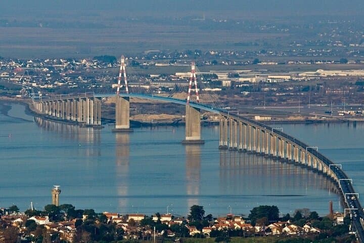 Private Sightseeing Flight above Nantes