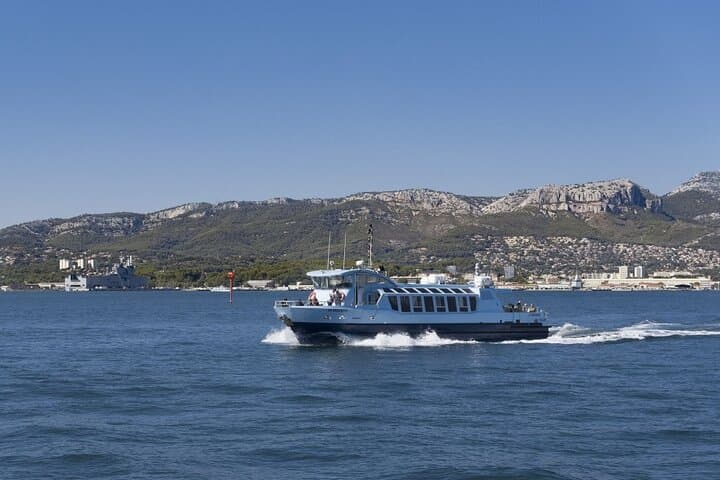 Boat to paradisiac island & electric bike tour from Sanary port