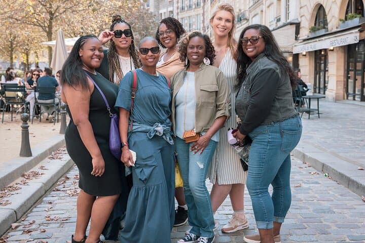 Paris History Walk: Medieval Marais, Notre Dame Islands & Stories