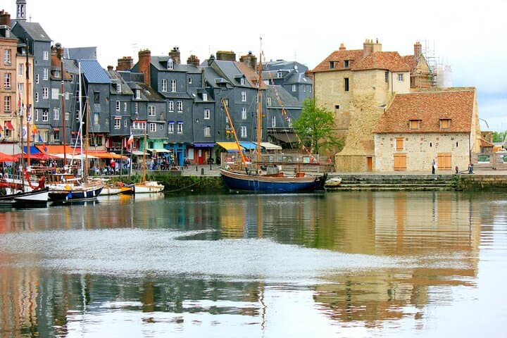 Stress-Free Honfleur & Deauville Shore Excursion from Le Havre