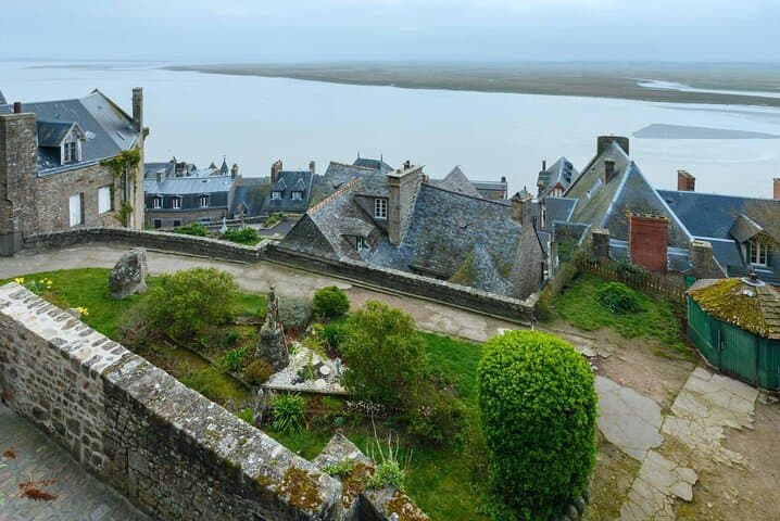 Private Day Trip from Paris to Mont Saint Michel