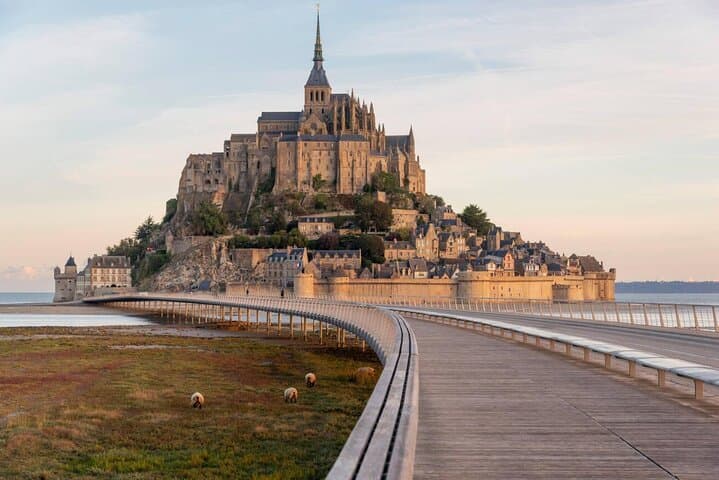 Private Day Trip from Paris to Mont Saint Michel