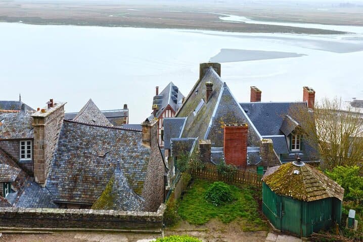 Private Day Trip from Paris to Mont Saint Michel