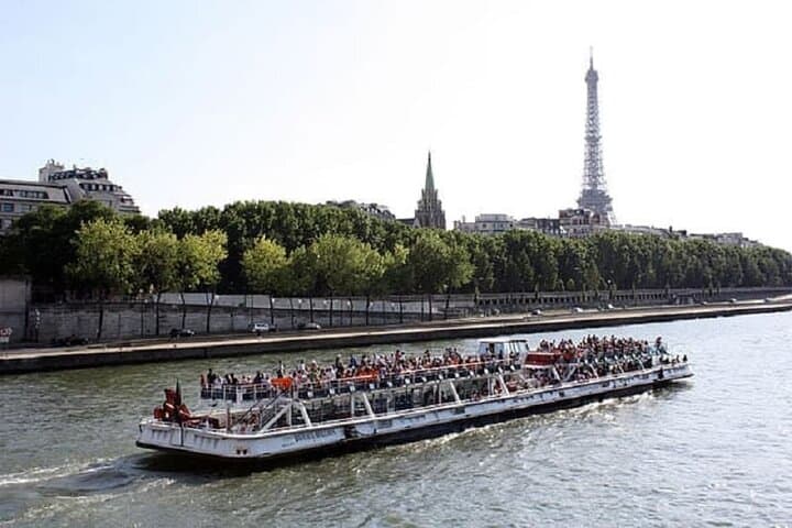 Paris Seine River Sightseeing Cruise Tour
