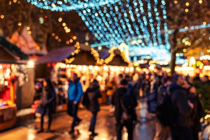 Christmas market Nice track game