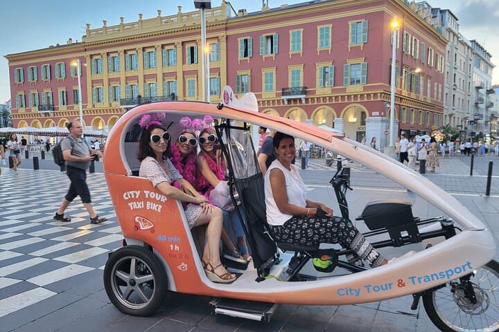 Private and Guided Velotaxi Tour in Nice 2h30