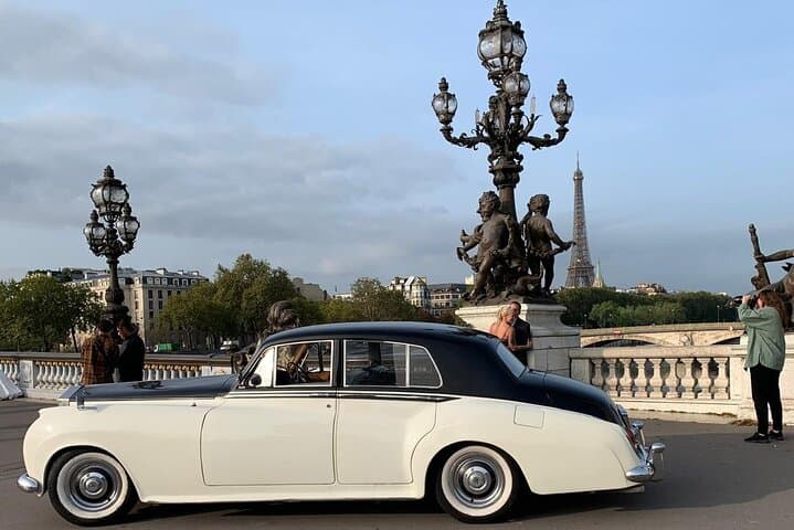 Paris Picturesque Romanic Luxury Vintage Rolls Royce Tour