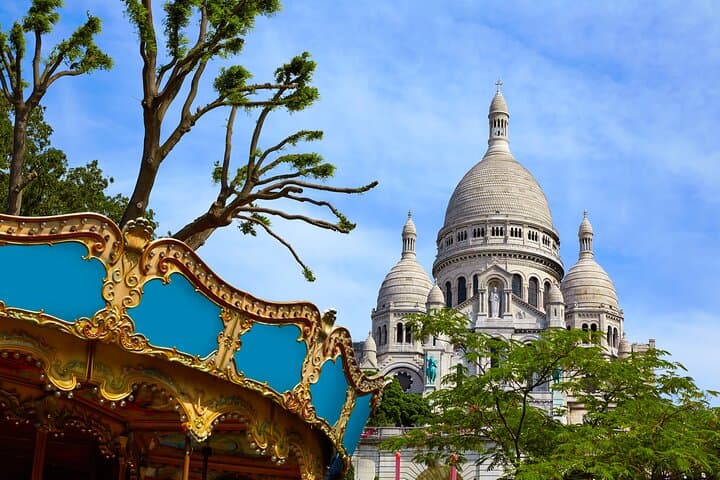 Paris Montmartre and other Holy Sites Guided Tour for Catholics