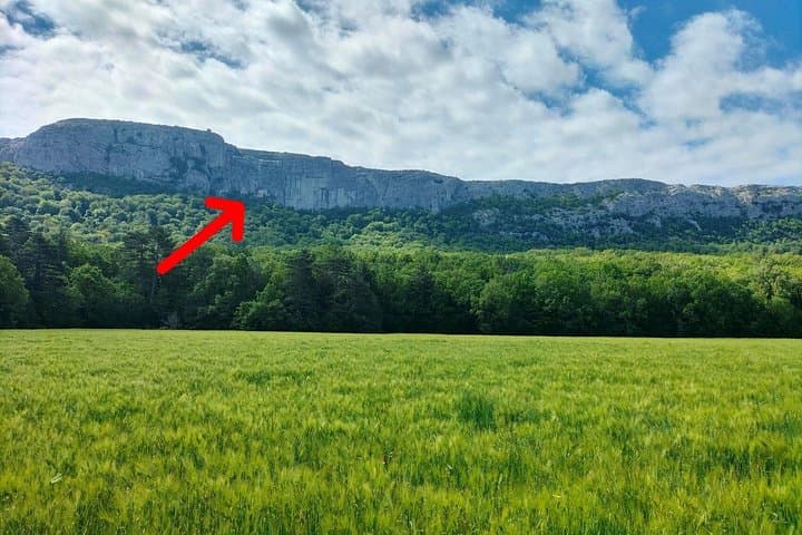 On Mary Magdalene Path : Cave, Relics & Sainte-Baume Secrets