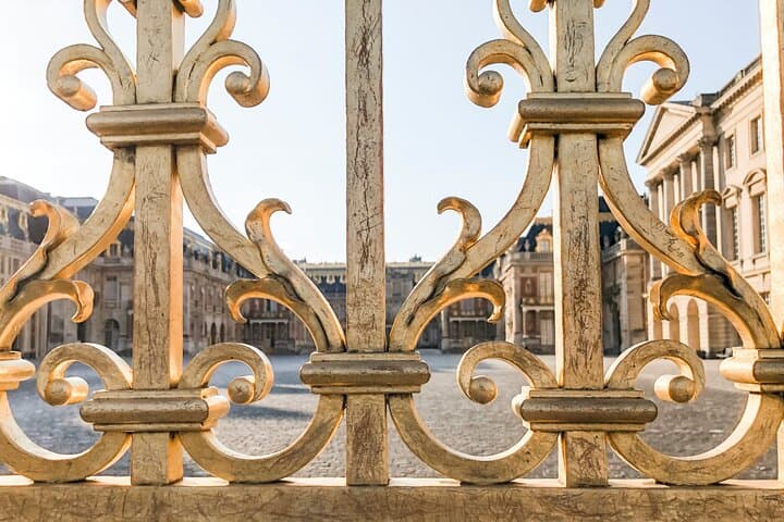 Versailles Palace and Gardens Private Experience