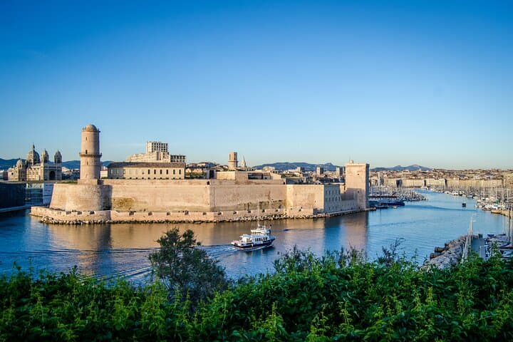 Private 5-Hour Tour of Marseille’s Landmarks & Cultural Gems